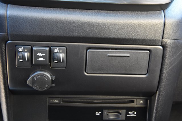 Used 2019 Toyota Sienna Limited Premium FWD image 31