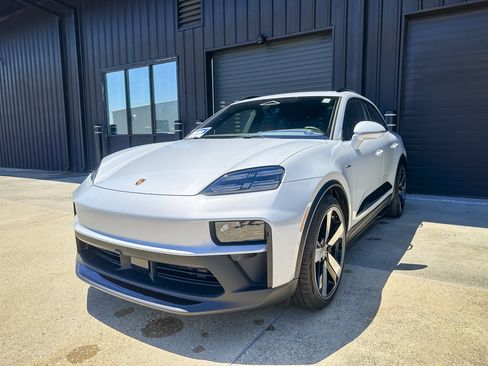 New 2026 Porsche Macan GTS Electric AWD/4WD image 1
