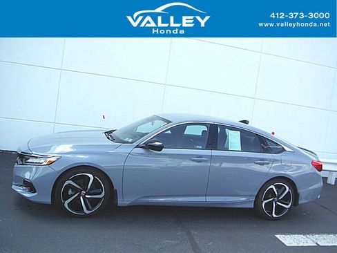 Used 2022 Honda Accord Sport image 2