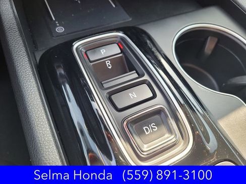 Used 2025 Honda Pilot Touring image 24