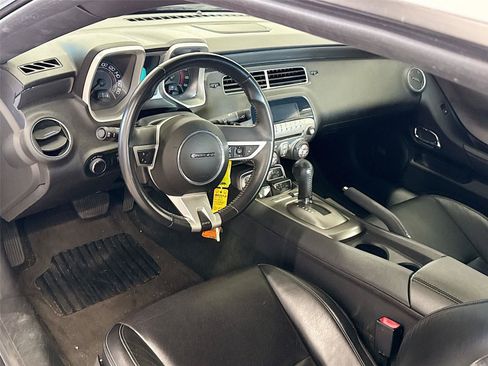 Used 2010 Chevrolet Camaro SS w/ RS Package RWD image 7