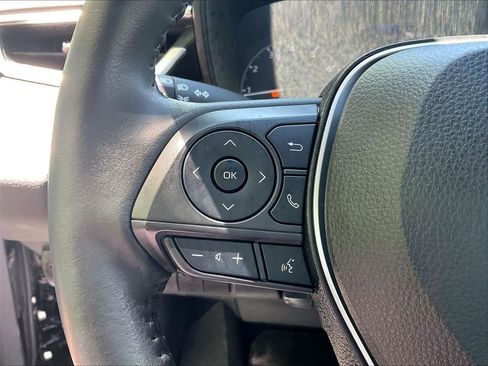 Used 2023 Toyota Corolla SE w/ Carpet Mat Package (TMS) FWD image 22
