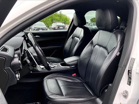Used 2022 Alfa Romeo Stelvio Sprint AWD/4WD image 23