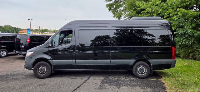 Used 2025 Mercedes-Benz Sprinter 2500 image 5