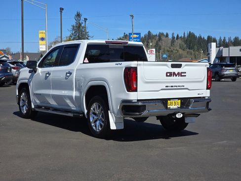 Used 2021 GMC Sierra 1500 SLT w/ SLT Premium Package AWD/4WD image 4