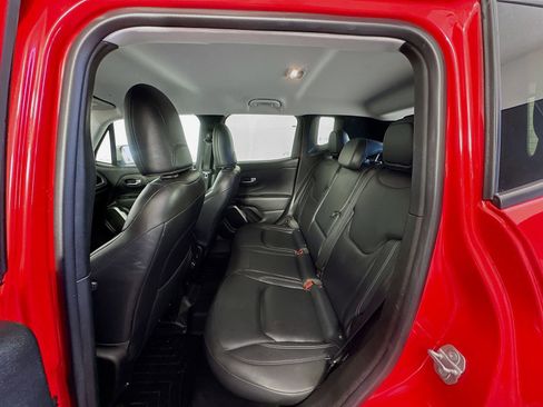 Used 2018 Jeep Renegade Limited w/ UConnect 8.4 Nav Group AWD/4WD image 24