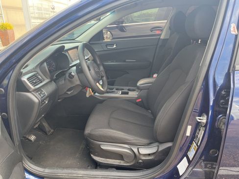 Used 2020 Kia Optima LX image 17