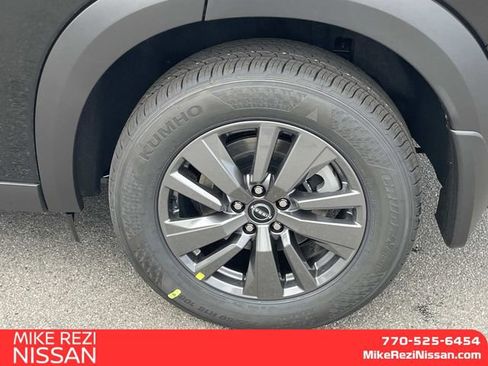 New 2026 Nissan Pathfinder SV w/ SV Premium Package AWD/4WD image 7