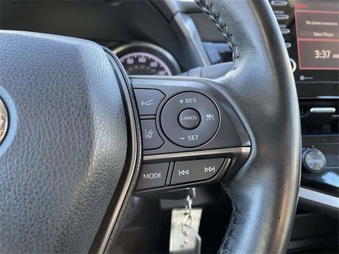 Used 2022 Toyota Camry SE image 25