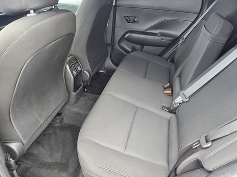 Used 2024 Hyundai Kona SEL w/ Convenience Package FWD image 12