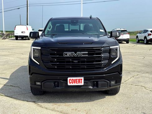 Used 2024 GMC Sierra 1500 Elevation w/ Elevation Premium Package AWD/4WD image 4