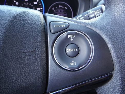 Used 2019 Honda HR-V LX image 24