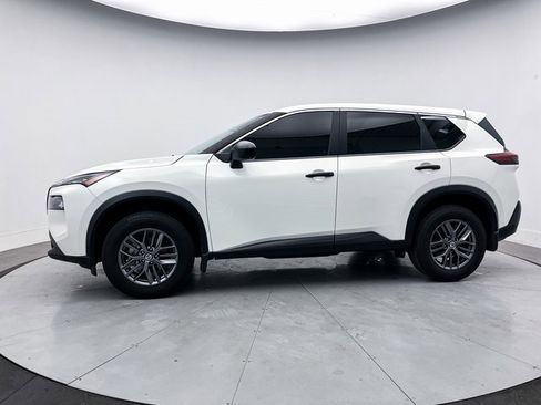 Used 2021 Nissan Rogue S image 11