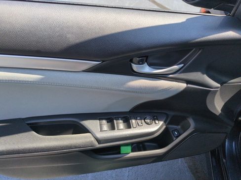 Used 2016 Honda Civic EX image 12