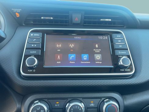 New 2025 Nissan Kicks Play S image 22