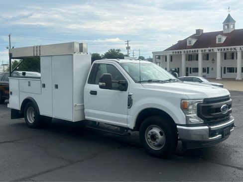 Used 2021 Ford F350 XL w/ Power Equipment Group RWD image 3