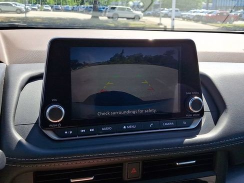 Used 2023 Nissan Rogue SV FWD image 20