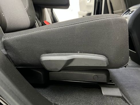 Used 2025 Chevrolet Blazer LT FWD image 18
