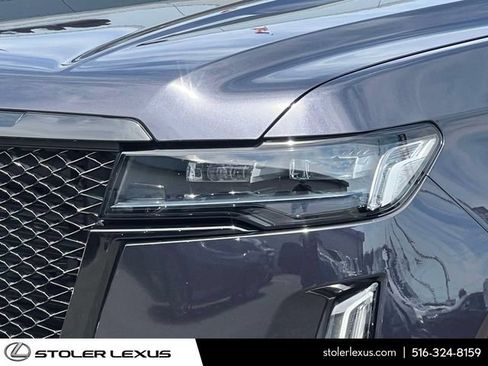 Used 2023 Cadillac Escalade ESV Sport Platinum AWD/4WD image 11