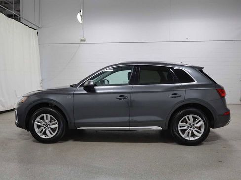 Used 2023 Audi Q5 2.0T Premium w/ Convenience Package image 2