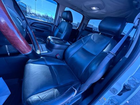 Used 2013 GMC Sierra 2500 Denali w/ Suspension Package, Off-Road image 14