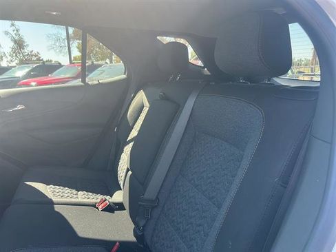 Used 2024 Chevrolet Equinox LT image 23