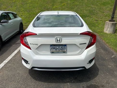 Used 2020 Honda Civic Touring image 4