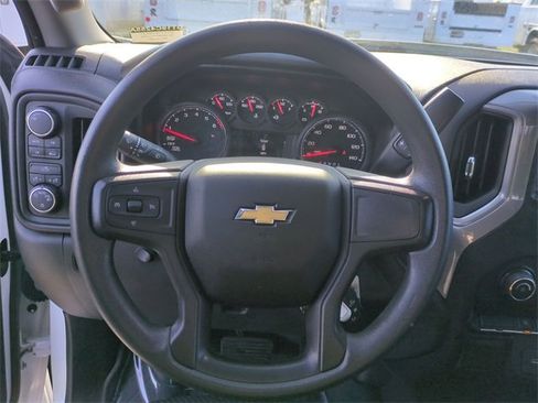 Used 2022 Chevrolet Silverado 1500 Custom image 13
