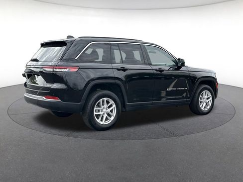 Certified 2025 Jeep Grand Cherokee Laredo X w/ Trailer Tow Package image 6
