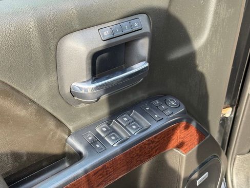 Used 2017 GMC Sierra 2500 SLT w/ Snow Plow Prep Package image 13