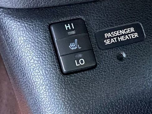 Used 2016 Toyota Prius Four image 22