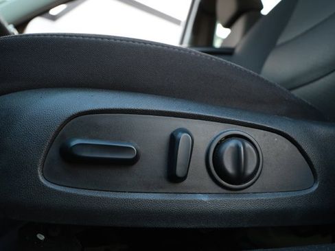 Used 2024 Chevrolet Malibu LT image 19