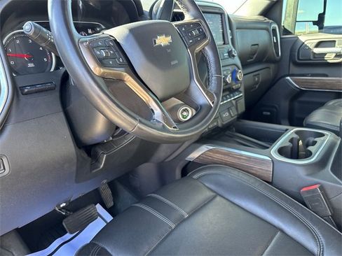 Used 2020 Chevrolet Silverado 2500 High Country w/ Z71 Off-Road Package image 13