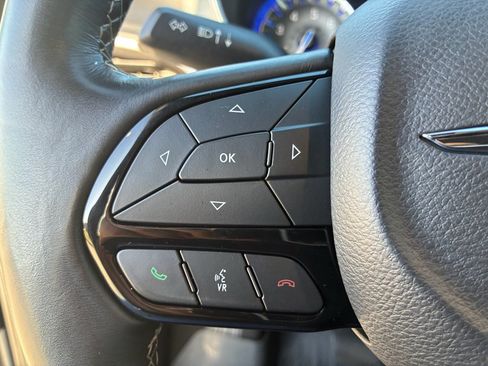 Used 2020 Chrysler Pacifica Touring-L Plus image 15