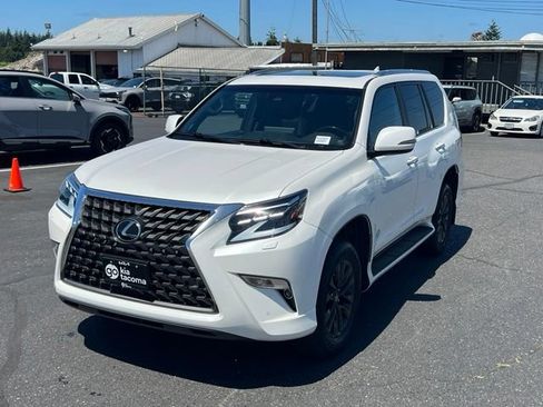 Used 2023 Lexus GX 460 Premium w/ Premium Package AWD/4WD image 3