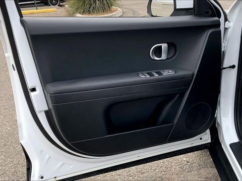 Used 2024 Hyundai Ioniq 5 SEL image 19