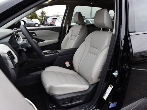 New 2026 Nissan Rogue SV image 22