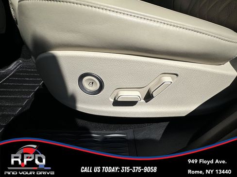 Used 2021 Genesis GV80 3.5T w/ Prestige Package 07 AWD/4WD image 28