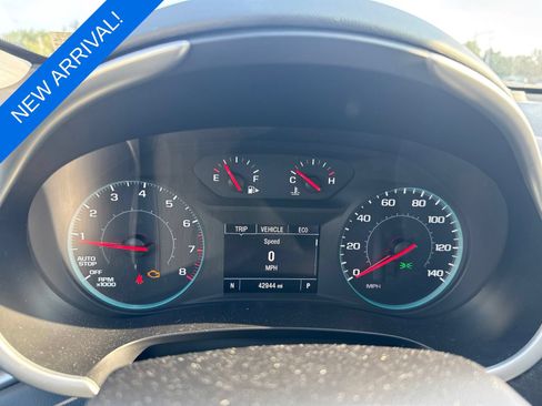 Used 2025 Chevrolet Malibu LT FWD image 10