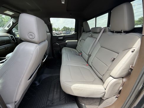 Used 2021 GMC Sierra 1500 SLT w/ SLT Premium Plus Package AWD/4WD image 28