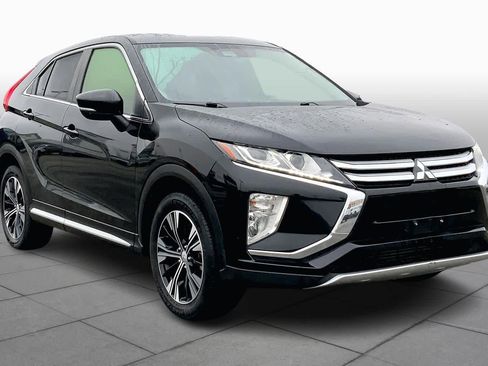 Used 2020 Mitsubishi Eclipse Cross SE image 2