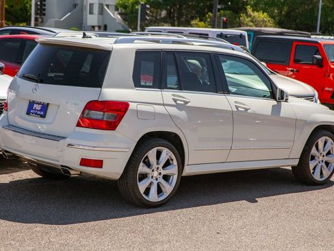 Used 2011 Mercedes-Benz GLK 350 4MATIC image 5