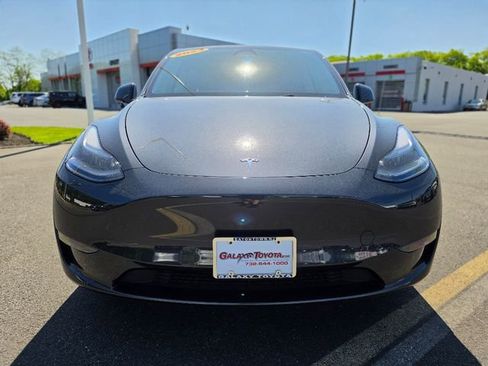 Used 2024 Tesla Model Y Performance AWD/4WD image 2