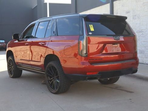 Used 2021 Cadillac Escalade Sport w/ Driver Assist Tech Package AWD/4WD image 3