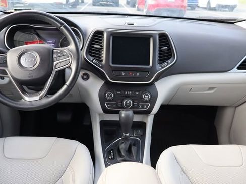 Used 2021 Jeep Cherokee Latitude Lux w/ Sun & Sound Group image 8