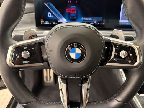 Used 2023 BMW 740i RWD image 11