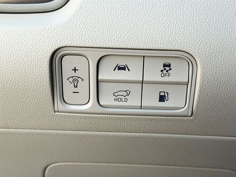 Used 2022 Kia Sorento SX Prestige w/ Panoramic Sunroof Package image 36