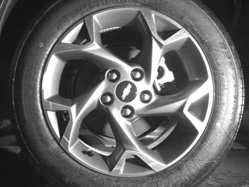 Used 2025 Chevrolet Trax LT FWD image 14