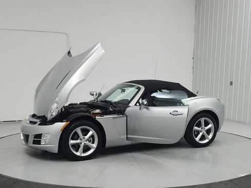Used 2009 Saturn Sky w/ Premium Trim Package RWD image 11