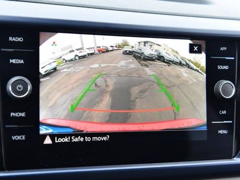 Certified 2023 Volkswagen Taos SE w/ Panoramic Sunroof Package image 13